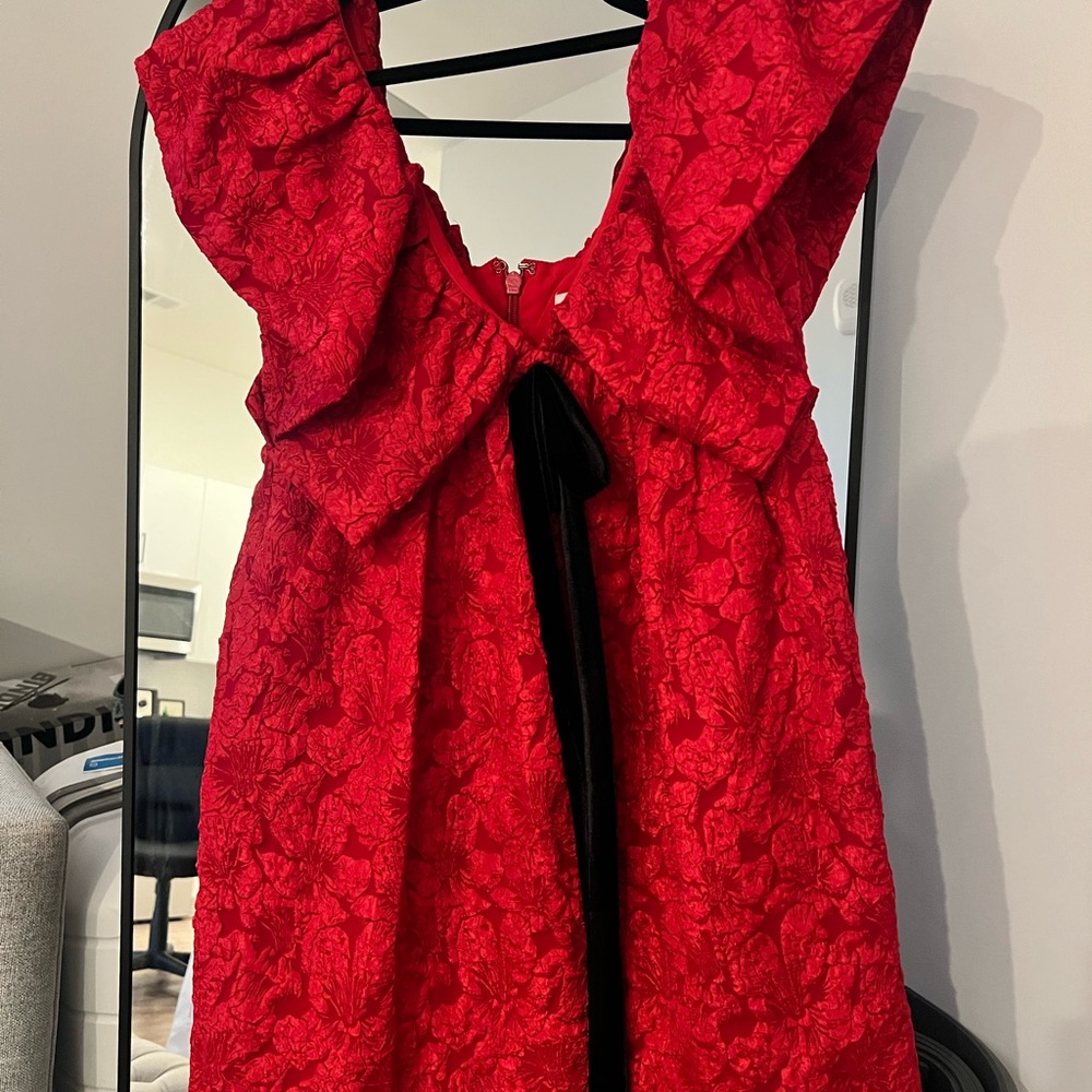 Red mini dress - Picture 2 of 3